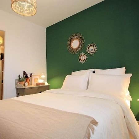 Cosy Appartement Entre Vignes Et Garrigue Avec Piscine Peret Luaran gambar